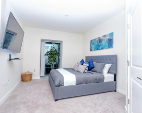 luxurious High Tech Downtown Atlanta Condo